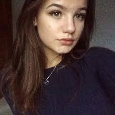 Zoë Fletcher-Moore (@Zfletcher_moore)