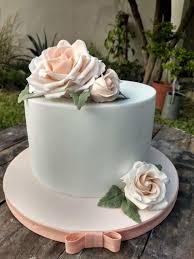 Tutorials to learn cake decorating online. Cake Lovers Simple Engagement Cakes Call Or Whatsapp Facebook