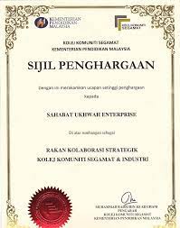 Tentu sekali tidak tahu mahu pilih mana satu. Inilah Sijil2 Permulaan Kami Dulu Pelukis Pelan Malaysia Facebook