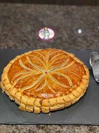 Galette Des Rois Framboise Frangipane Fabicooking En 2020 Galette Des Rois Galette Frangipane Creme Patissiere