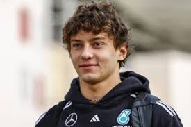 Antonelli: "Mercedes pilotu olduğumu öğrendiğim gece iki saat tavana  baktım!"