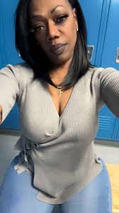 I am Madison, divorced but still smiling 🌹 👉 Contact here:  https://shorter.me/TVpfB Because only love is real.