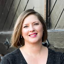 Amy Towne's Instagram, Twitter & Facebook