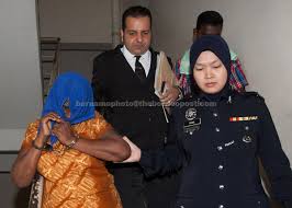 It is located on jalan ayer molek , in the administrative district of the city. Wanita Warga Emas Didakwa Kes Pukul Kanak Kanak Guna Rotan Utusan Borneo Online