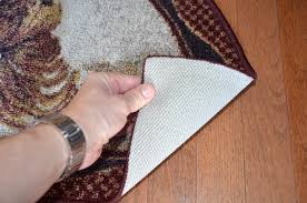 The antigo tall rooster kitchen mat rug is made of woven nylon and features two sizes. Nonskid Rooster Kitchen Half Circle Mat 19 X31