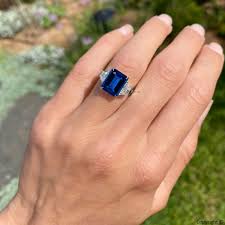 sapphire engagement ring