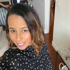 Akilah Hinds's Instagram, Twitter & Facebook