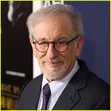 Jojo Rabbit's Thomasin McKenzie & Roman Griffin Davis Step Out For Golden  Globes 2020!