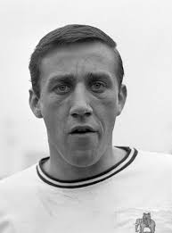 Marc Tierney, who represented Bolton between 2013 and 2015, celebrates his  40th birthday today. Another former Wanderer marking a birthday today is  Eric Redrobe, who turns 81. #BWFC