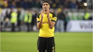 ↑ achraf hakimi se quedará con ficha del primer equipo blanco (исп.), as (19 августа 2017). Real Und Inter Uber Hakimi Ablose Einig Mancity Bayern Hatten 15 Mio Mehr Gezahlt Transfermarkt