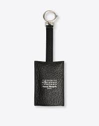 maison margiela hidden keyrings women maison margiela store メゾンマルタンマルジェラ マルジェラ マルタン