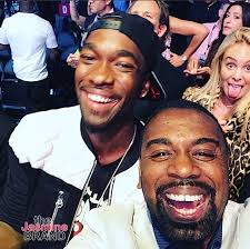 Mayweather Beats McGregor + Frank Ocean, J.Lo, Steve Harvey, LeBron James,  Nick Cannon Spotted Ringside