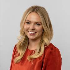 Alexis Schaefer's Instagram, Twitter & Facebook