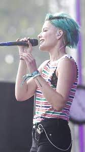 Haluatko varmasti nähdä nämä twiitit? Halsey Wallpapers Wallpaper Cave