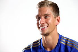 Dennis praet, who signed for leicester from sampdoria this summer, describes himself as 'a modern no 8 that can be creative in attack but also do the dirty work in defensive ways'. New Leicester City Signing Dennis Praet On Best Position And Reuniting With Youri Tielemans Leicestershire Live