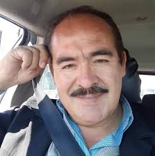 ABRAHAM DOMÍNGUEZ CARTONISTA O AVIADOR? Abraham Domínguez Ramírez es un  licenciado en derecho que jamás a ganado un caso como litigante, por su  mediocridad se dedicó a realizar dibujos de caricatura y