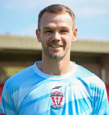 Danny Kerr's Instagram, Twitter & Facebook