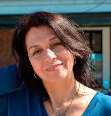 Quizá por eso ella disfruta escribiendo cuentos para chicos. Mercedes Perez Sabbi Escritores Del Naranjo