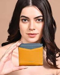 Women Colourblock Bifold Multi Compartment Wallet