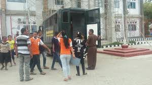 Jun 18, 2021 · selain itu juga diserahterimakan aset rumah khusus sebanyak 28 unit di kelas i batu, nusakambangan, jawa tengah, 7 unit rumah khusus di kantor imigrasi ii tpi atambua, ntt, 10 unit rumah khusus di lembaga pemasyarakatan kelas ii a kerobokan, bali dan 10 unit rumah khusus di lasa kelas i medan, tanjung gusta sumatera utara. Rawan Perlintasan Sindikat Narkoba Internasional Hanya Ada Tiga Bnnk Di Ntt Pos Kupang