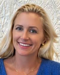 Elizabeth Gaylord's Instagram, Twitter & Facebook