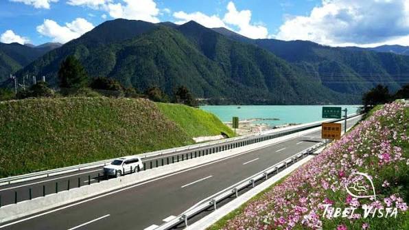 Trem Panorâmico Nyingchi–Lhasa e Tarde Livre para Aclimatação