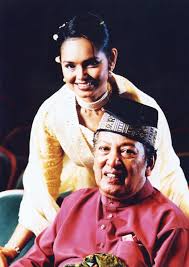 Слушайте музыку этого артиста (tan sri dato' sm salim) в apple music. Tan Sri Sm Salim Gone But Not Forgotten