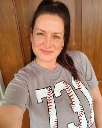 TUCKED & THREADED ®