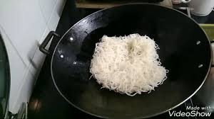 職人吹水 豉椒雞球炒米香煎米粉底part 1 youtube culinary