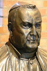 Monuments and Memorials within Australia to individual people involved in  the religious life of Australia