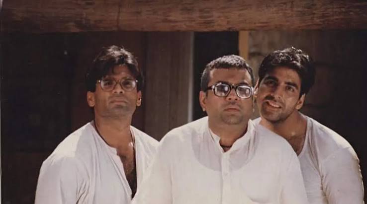 Hera Pheri is 21: Akshay Kumar on his favourite scene, Suniel Shetty said  they slept on newspapers | Bollywood News - The Indian Express