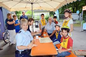 Angebot Des Adfc Dortmund In Der Jugendverkehrsschule Fredenbaum Ferien Fahrradaktionstage Vom 29 Juli Bis 2 August Sowie Vom 5 Bis 9 August Dortmund Nord