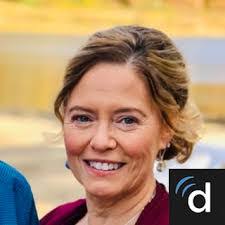 Ashlee Sloan's Instagram, Twitter & Facebook