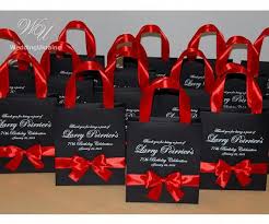 Birthday Gift Ideas For 70 Year Old Woman Unusual Gifts For Women Gift Ideas For 45 Year Old Woman British Gifts For Women 20190117 Birthday Bag Birthday Gift Bags Party Gift Bags