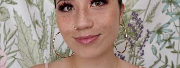 Colleen Vera's Instagram, Twitter & Facebook