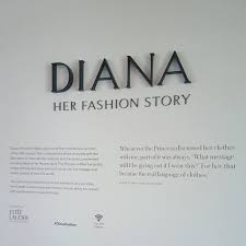 A good story is what makes a striking fashion photograph exceptional — and every story begins to create a compelling and complete story, a fashion photographer begins by describing their idea. Diana Her Fashion Story Exhibition An Historian About Town