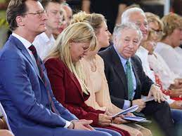 Michael Schumacher: Seine Frau kämpft bei NRW-Staatspreis-Verleihung mit  den Tränen | STERN.de