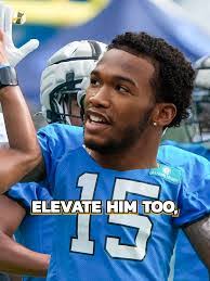 Iona Garrett's Instagram, Twitter & Facebook