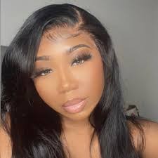 Meisha Morris's Instagram, Twitter & Facebook