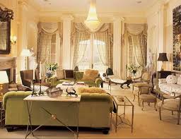 Papered walls are covered with a collection. Decorating A Victorian Home Whaciendobuenasmigas