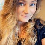 Fay Lutz's Instagram, Twitter & Facebook