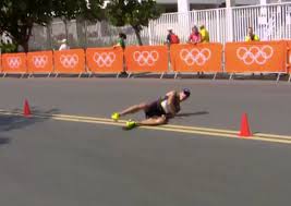 After his abandonment in beijing in 2008, his disqualification in london in 2012, yohann diniz had refused to stop his 50 km walk in rio in 2016, despite gastric problems, going to the end of his suffering. French Race Walker Yohann Diniz Overcomes Stomach Problems Collapse To Finish Race