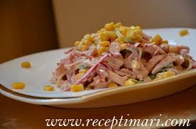 салат с копченой курицей и кукурузой и крабовыми палочками Salat Iz Kopchenoj Kuricy Eda Idei Dlya Blyud Nacionalnaya Eda