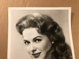 Martha Hyer Stunning Very Rare Very Early Autographed 8/10 Photo '58 Some  Run