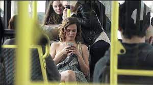 Mach mit bei F.I.K.: Telefonica lässt Nackte Bus fahren - n-tv.de
