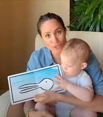 Meghan, duchess of sussex has celebrated her son archie's first birthday with a reading of the children's book duck! Meghan Reads A Story For Archie S Birthday Plus What S Happenin Harry And Other Updates