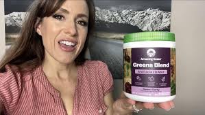 Amazon.com: Amazing Grass Greens Blend Antioxidant: Super Greens Powder  Smoothie Mix with Organic Spirulina, Beet Root Powder, Elderberry,  Bilberry, Prebioitics & Probiotics, Sweet Berry, 30 Servings (Packaging May  Vary) : Everything Else