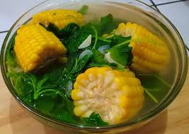 Take 2 cloves of garlics, slice. Resep Sayur Bayam Bening Jagung Manis Oleh Ary Pujianti Cookpad