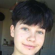 Charlie Whitlock's Instagram, Twitter & Facebook