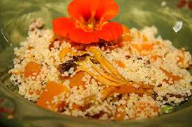 Dossier 54 éléments 50 recettes à la mijoteuse. Couscous A La Courge Musquee Butternut Aux Tomates Sechees Et Parmesan La Cuisine De Jackie De La Cuisine De Jackie Et Ses Recettes De Cuisine Similaires Recettesmania